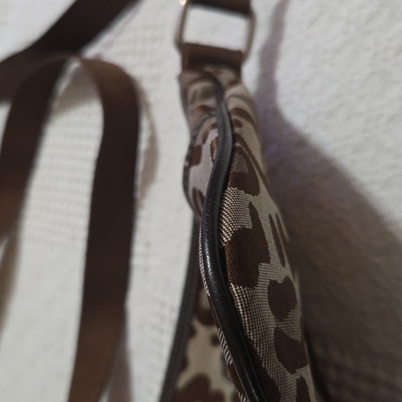 NINE WEST PURSE - Picture 3 of 8